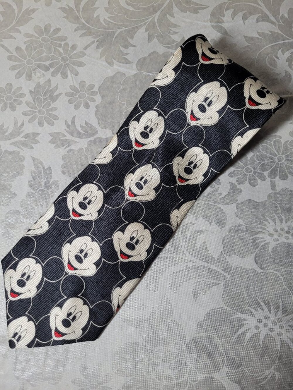 Vintage Disney Mickey Unlimited Tie Mickey Mouse Faces Silk Necktie
